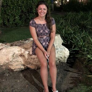 Meet your Posher, Raquel